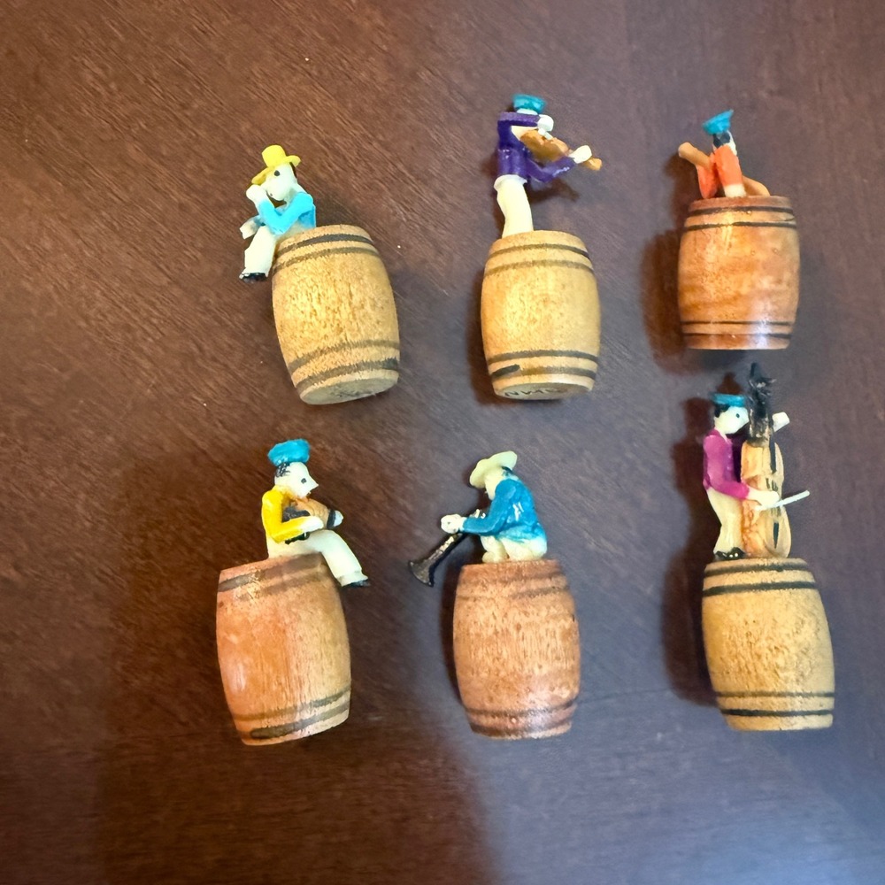 Vtg 60's Japan Miniature Musician‎ Band Figurines on Wooden Barrels Set of 6